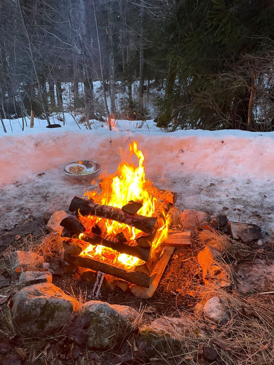 Lagerfeuer im Schnee Lagerfeuer im Schnee